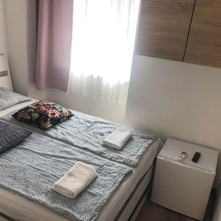 Bella Fiore Mini Rooms 3 부다페스트 외부 사진